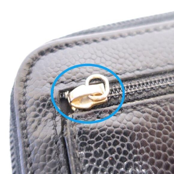 CHANEL Caviar Leather Zip around Long Wallet - Picture 6 of 15